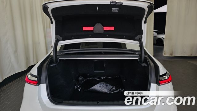 BMW 7-Series 2025 — photo 26