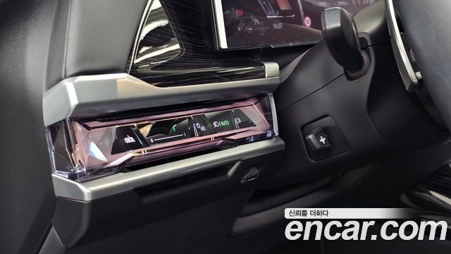 BMW 7-Series 2025 — photo 29