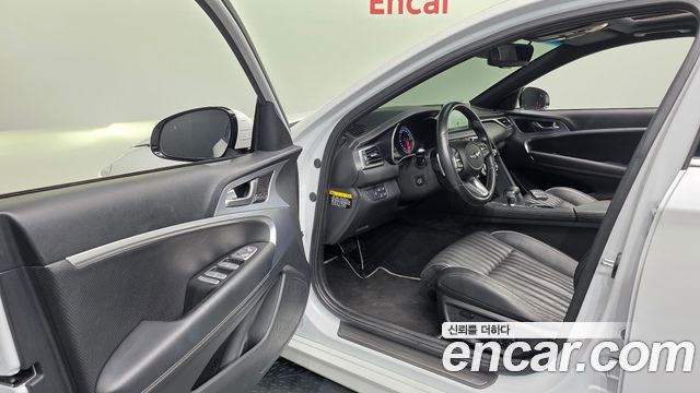 Genesis G70 2019 — photo 13