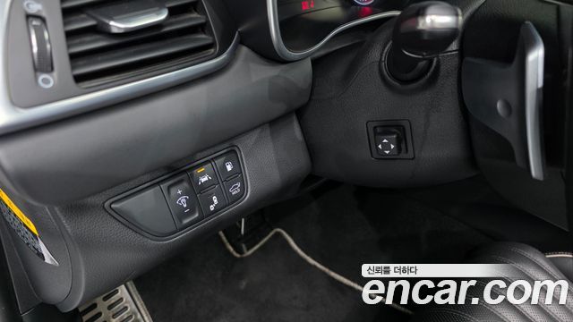 Genesis G70 2019 — photo 25