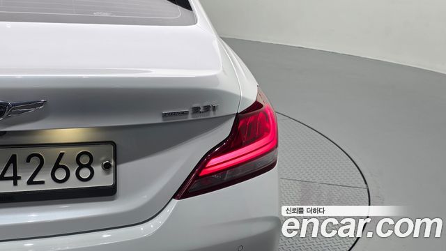 Genesis G70 2019 — photo 9