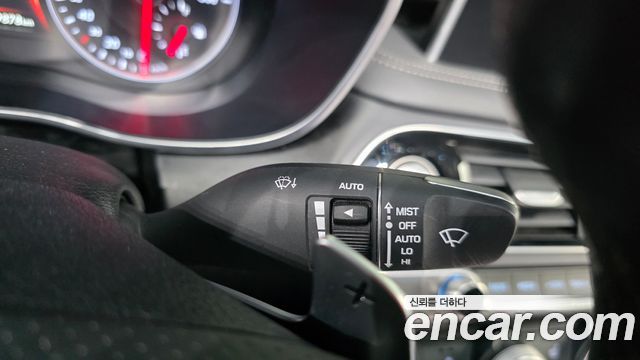 Genesis G70 2019 — photo 29