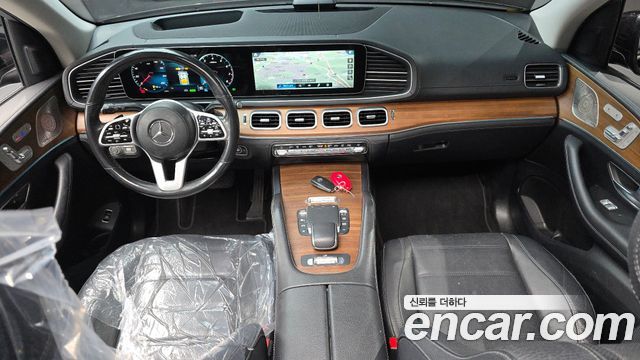 Mercedes-Benz GLE-Class 2021 — photo 10