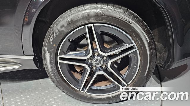 Mercedes-Benz GLE-Class 2021 — photo 7