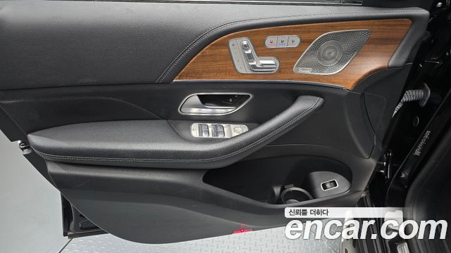 Mercedes-Benz GLE-Class 2021 — photo 14