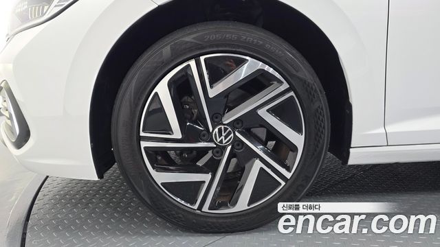 Volkswagen Jetta 2023 — photo 5