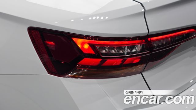 Volkswagen Jetta 2023 — photo 9