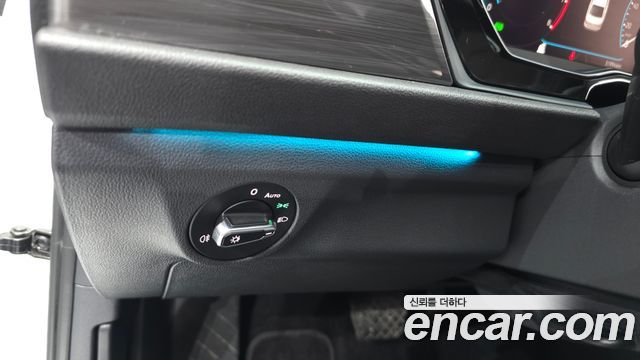 Volkswagen Jetta 2023 — photo 27