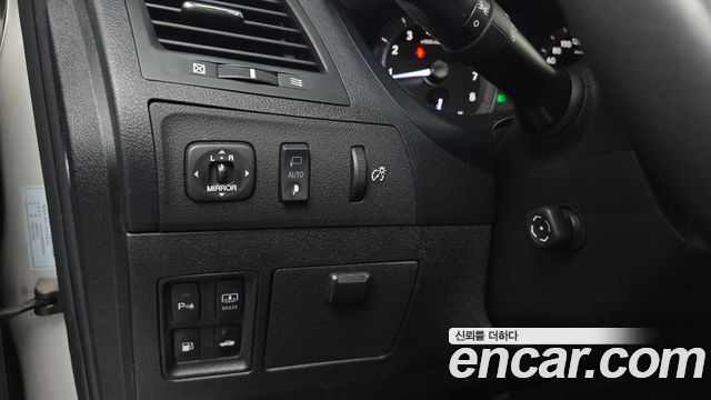 Lexus ES 2011 — photo 23