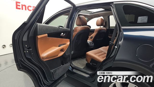 Kia Sorento 2018 — photo 12