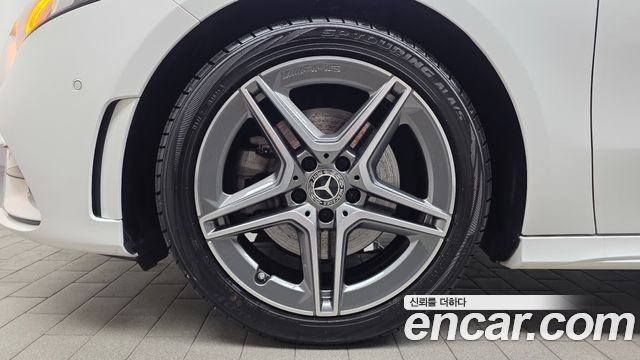 Mercedes-Benz A-Class 2021 — photo 5