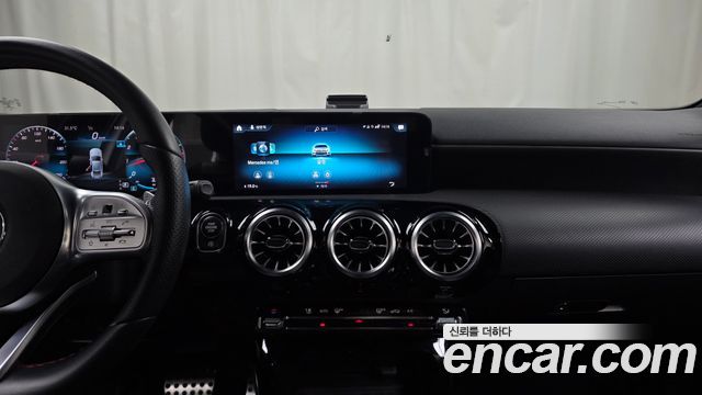 Mercedes-Benz A-Class 2021 — photo 20
