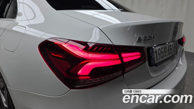 Mercedes-Benz A-Class 2021 — photo 9