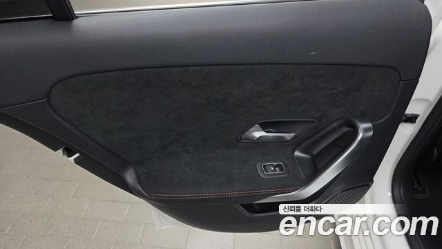 Mercedes-Benz A-Class 2021 — photo 15