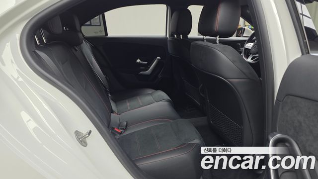 Mercedes-Benz A-Class 2021 — photo 16