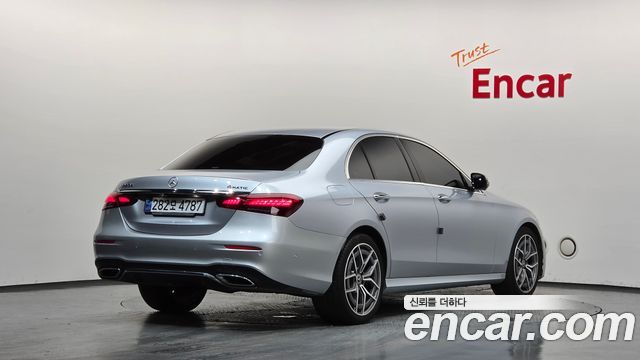 Mercedes-Benz E-Class 2021 — photo 2
