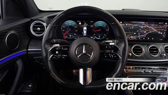 Mercedes-Benz E-Class 2021 — photo 19