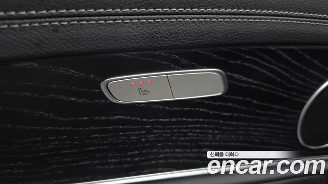 Mercedes-Benz E-Class 2021 — photo 26