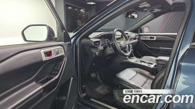 Ford Explorer 2020 — photo 13