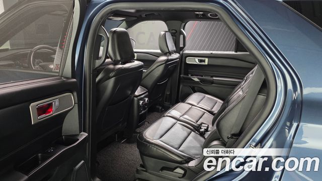 Ford Explorer 2020 — photo 16