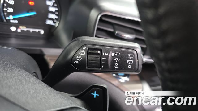 Ford Explorer 2020 — photo 35