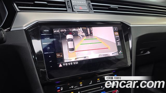 Volkswagen Passat 2022 — photo 21