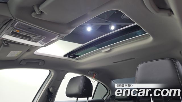 Volkswagen Passat 2022 — photo 23