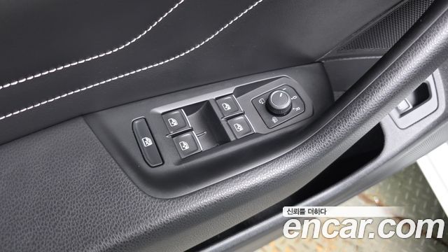 Volkswagen Passat 2022 — photo 28