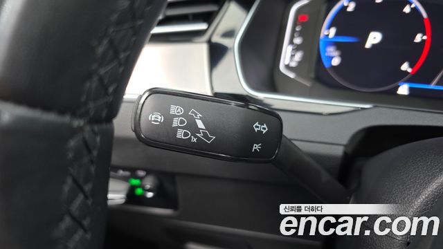 Volkswagen Passat 2022 — photo 29