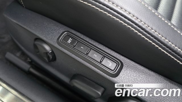 Volkswagen Passat 2022 — photo 31