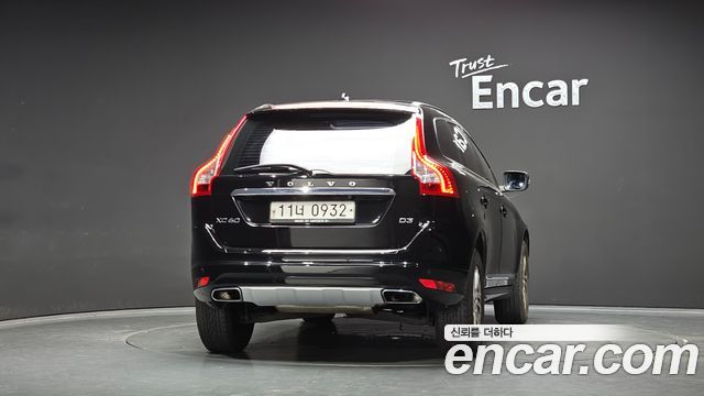 Volvo XC60 2016 — photo 4