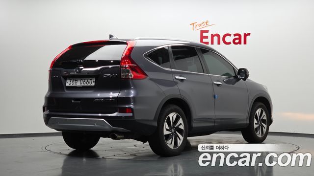 Honda CR-V 2016 — photo 2