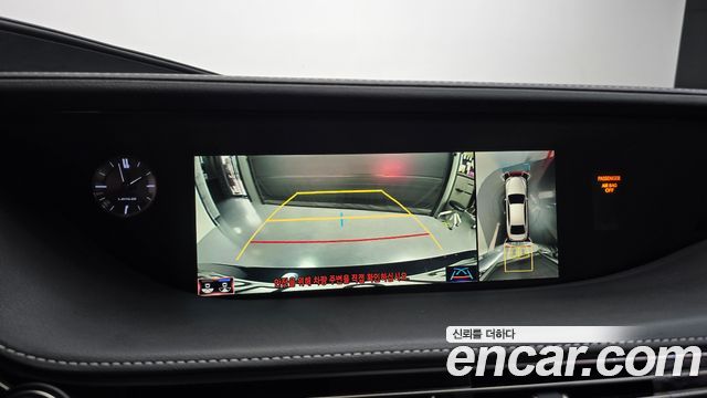 Lexus LS 2019 — photo 14