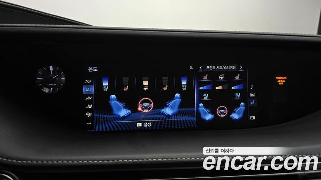 Lexus LS 2019 — photo 17