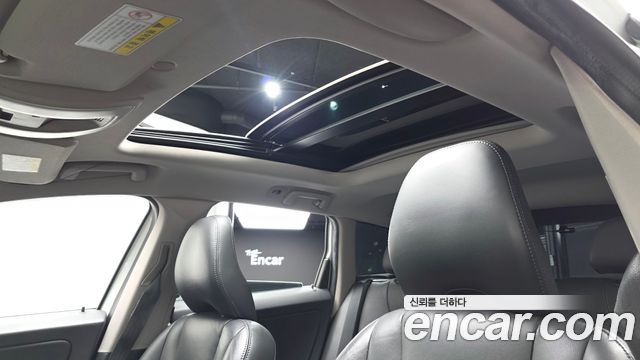 Volvo XC60 2017 — photo 16