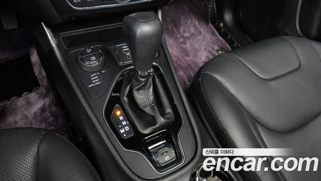 Jeep Cherokee 2019 — photo 9