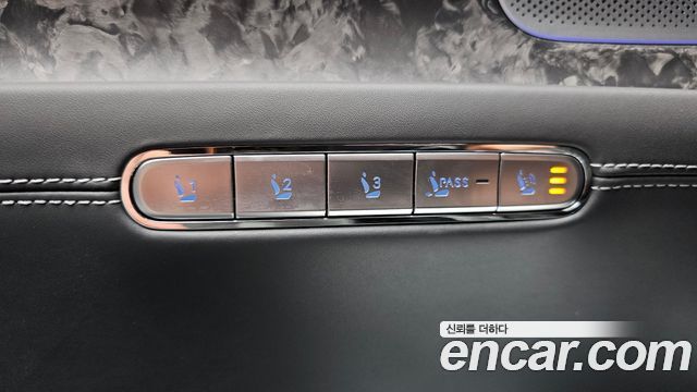 Genesis G90 2025 — photo 18