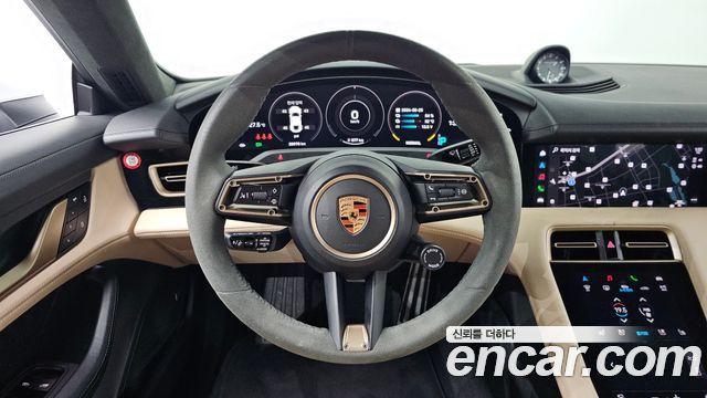 Porsche Taycan 2023 — photo 19