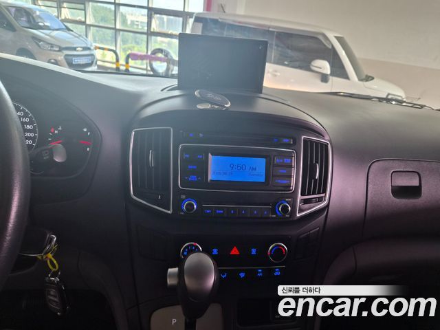 Hyundai Starex 2016 — photo 6