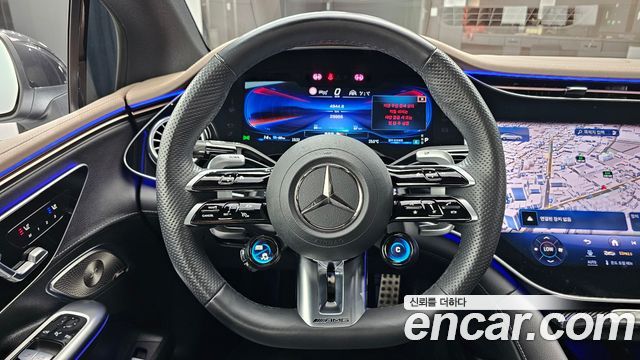 Mercedes-Benz EQE 2023 — photo 19