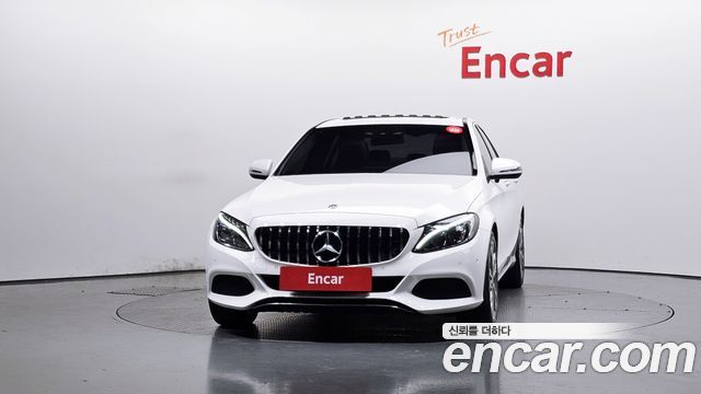 Mercedes-Benz C-Class 2018 — photo 3