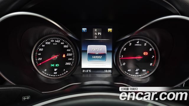 Mercedes-Benz C-Class 2018 — photo 8