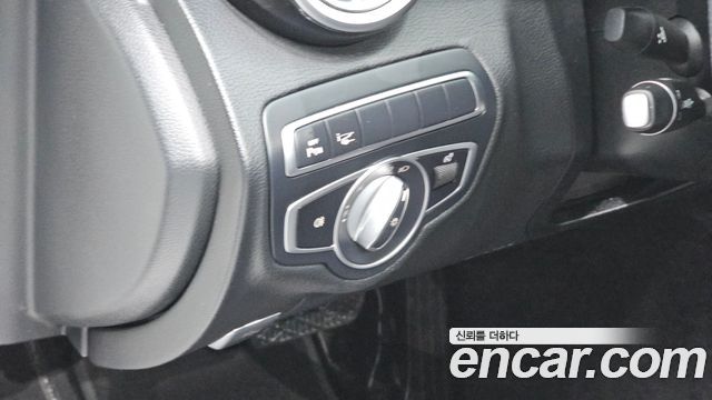 Mercedes-Benz C-Class 2018 — photo 14