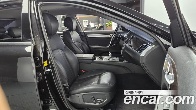 Genesis G80 2018 — photo 11