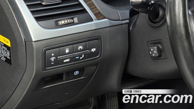 Genesis G80 2018 — photo 14