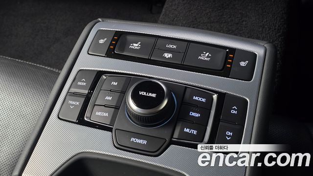 Genesis G80 2018 — photo 20