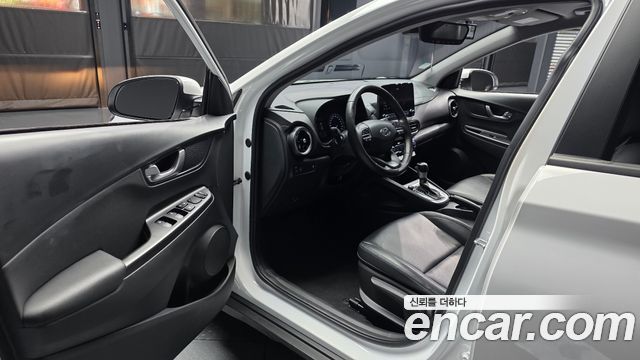 Hyundai Kona 2023 — photo 13