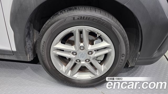 Hyundai Kona 2023 — photo 7