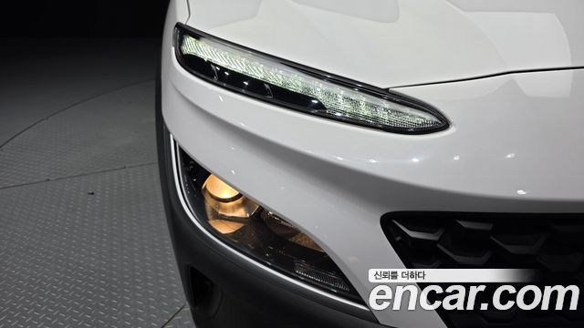 Hyundai Kona 2023 — photo 8
