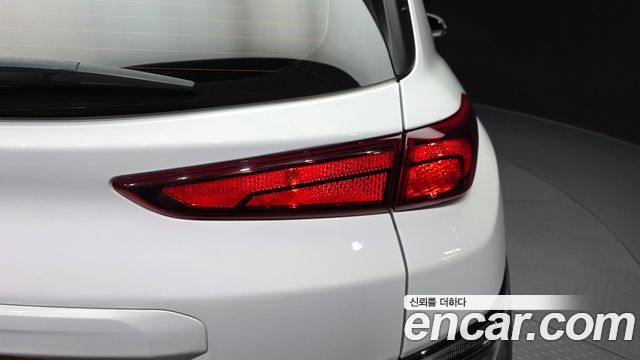Hyundai Kona 2023 — photo 9